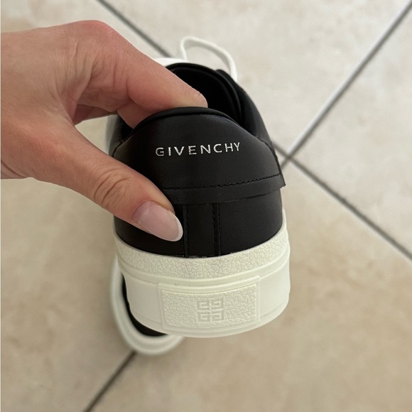 Givenchy Black Sneakers with White Laces - Picture 4 of 6